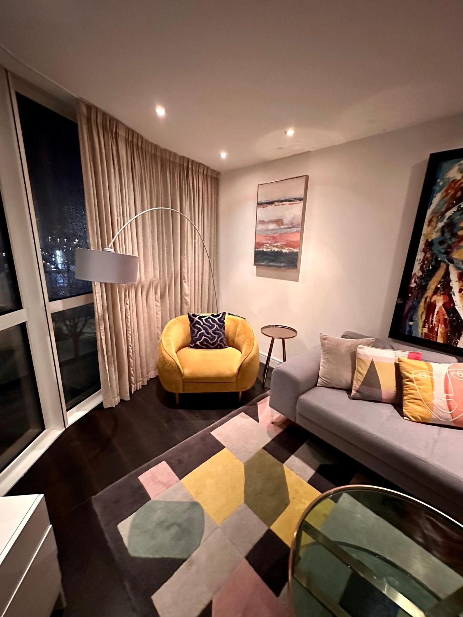 Gunwharf Quays Harbour Apartments Portsmouth Exteriér fotografie