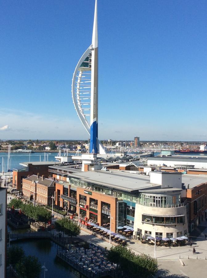 Gunwharf Quays Harbour Apartments Portsmouth Exteriér fotografie